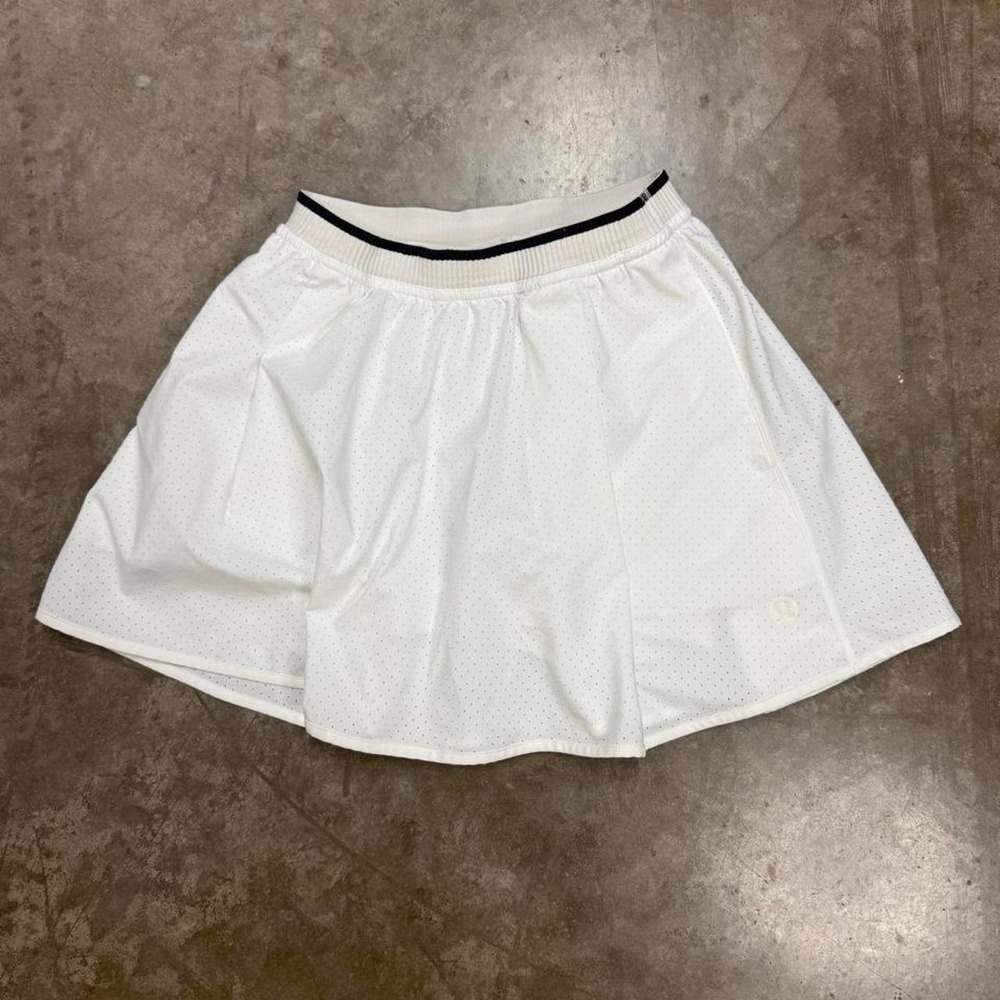 Lululemon White Perforated Narrow Waistband Tennis Skirt Skort Women Size S